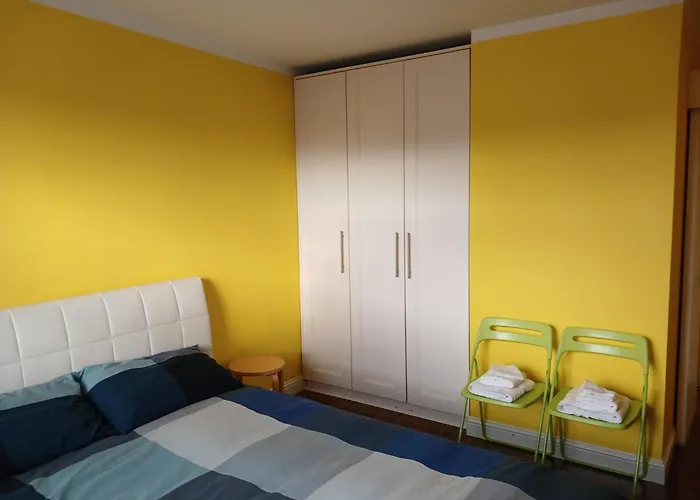Bed & Breakfast Yellow 3*