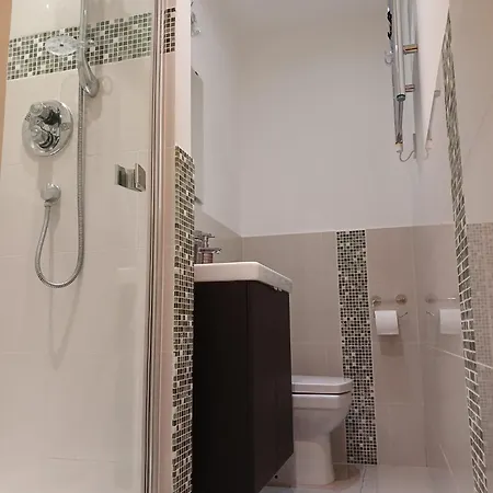 Yellow Couette-café